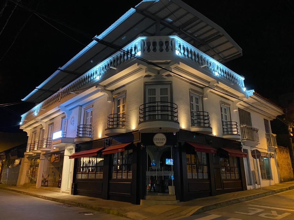 Hotel Valcon 산타 로사 데 카발 외부 사진