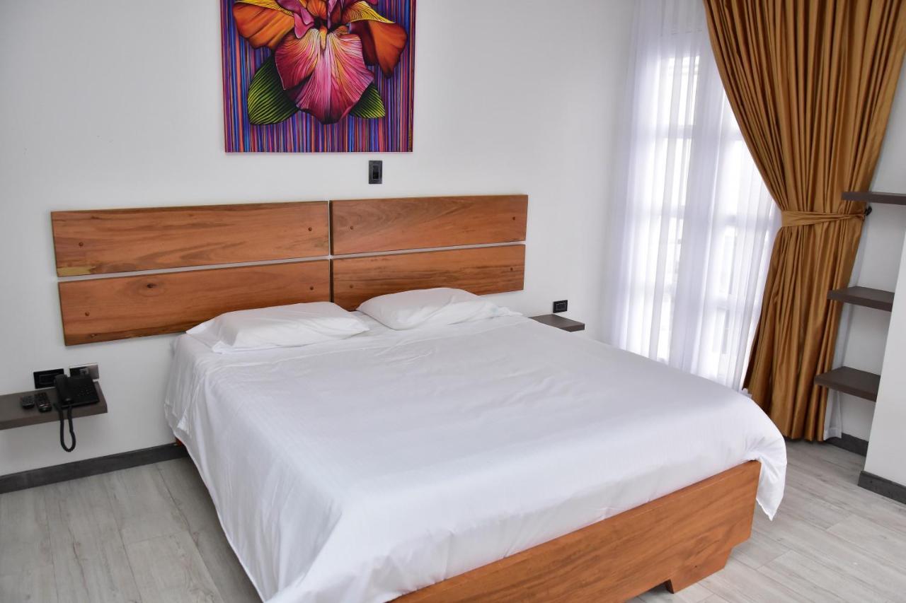 Hotel Valcon 산타 로사 데 카발 외부 사진
