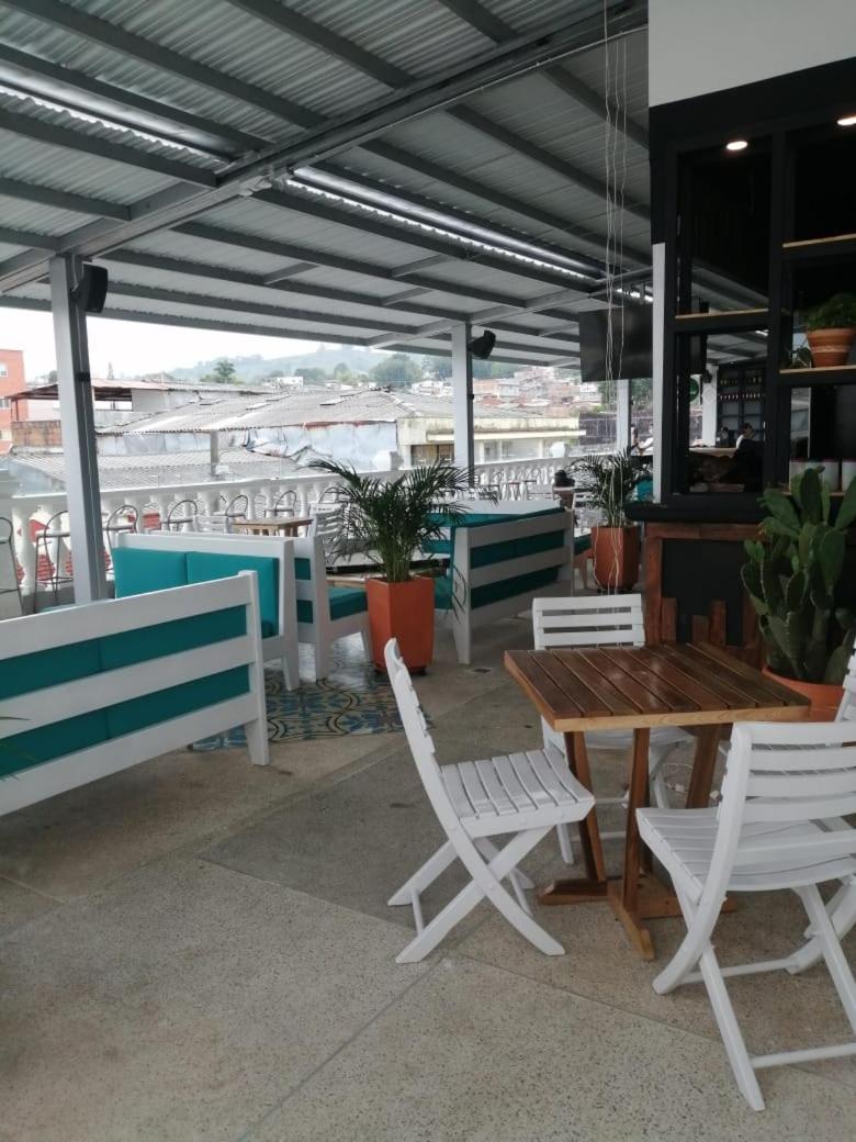 Hotel Valcon 산타 로사 데 카발 외부 사진